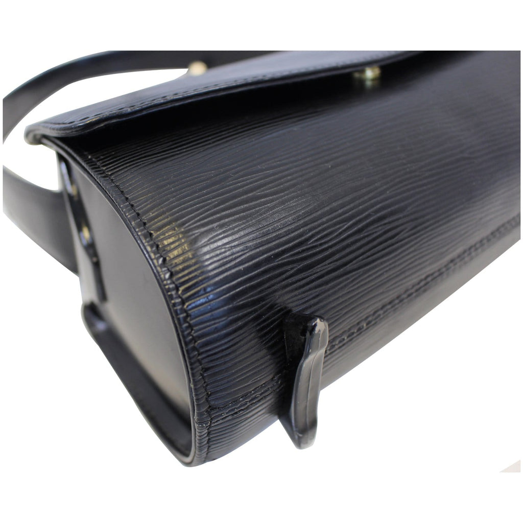 LOUIS VUITTON Nocturne PM Black Epi Leather Shoulder Bag