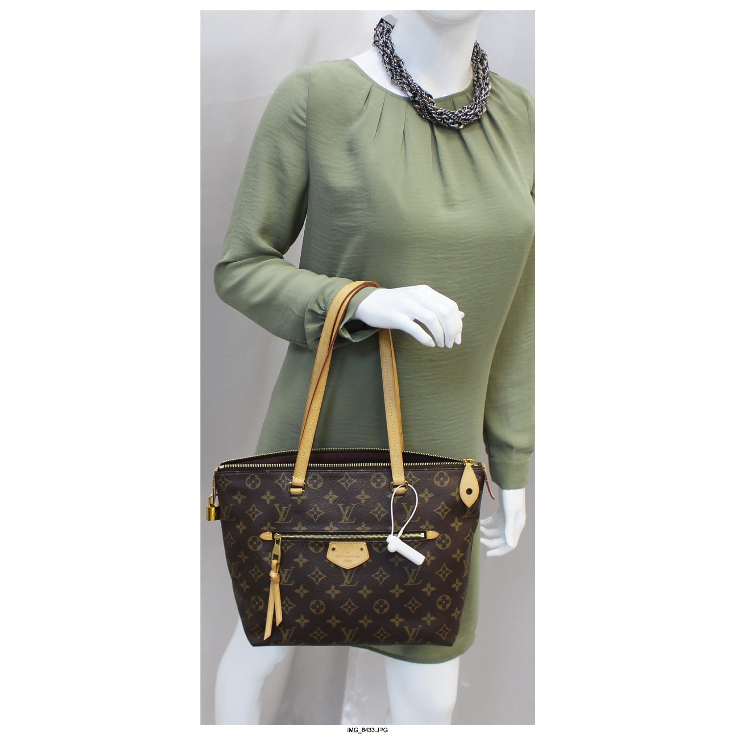 LOUIS VUITTON Iena MM Monogram Canvas Shoulder Bag