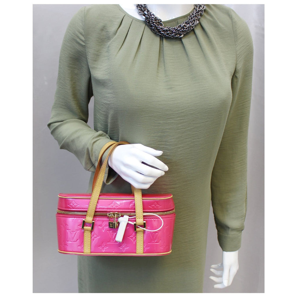 LOUIS VUITTON Sullivan Horizontal PM Monogram Vernis Cosmetic Handbag