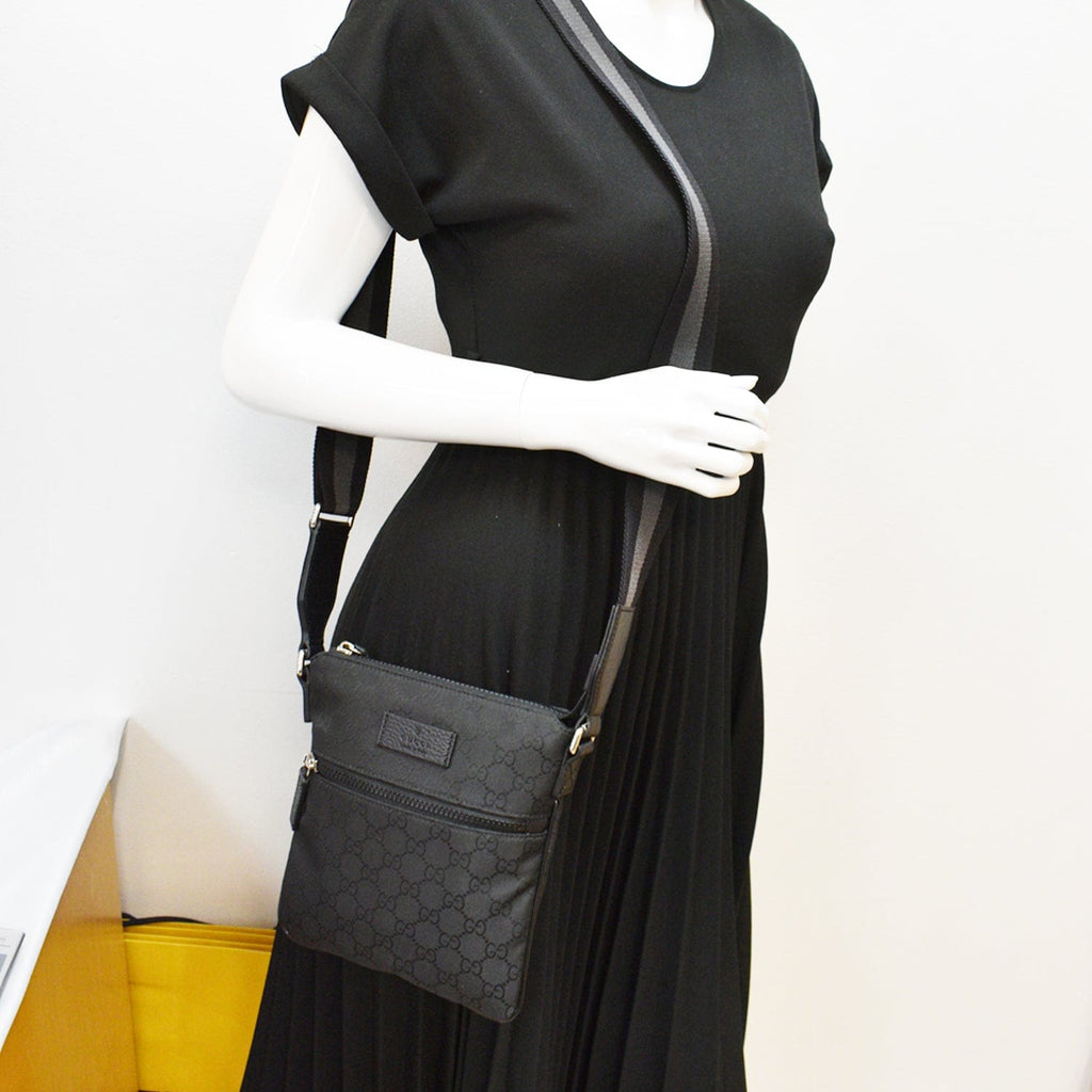 GUCCI Nylon Gucci Canvas Messenger Bag Black 449183