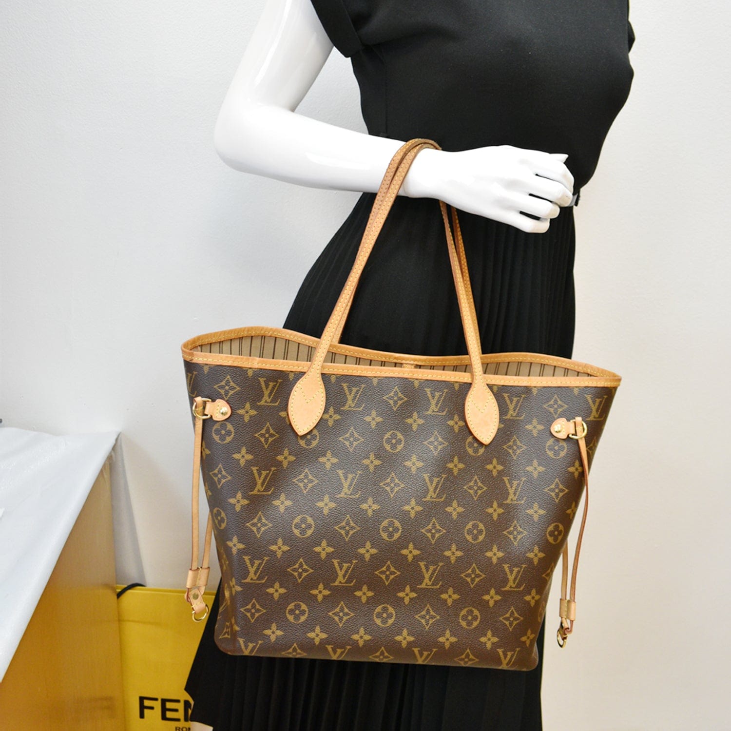LOUIS VUITTON  Neverfull MM Monogram Canvas Tote Bag Brown