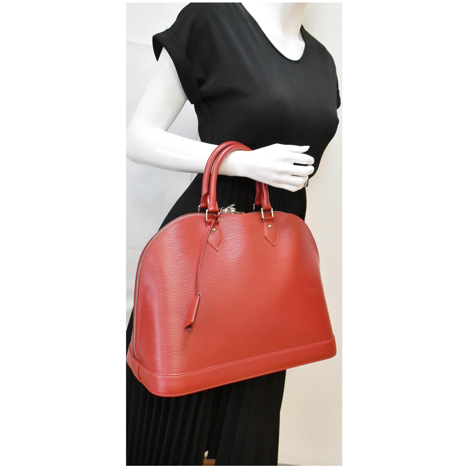 LOUIS VUITTON Alma GM Epi Leather Satchel Bag Red
