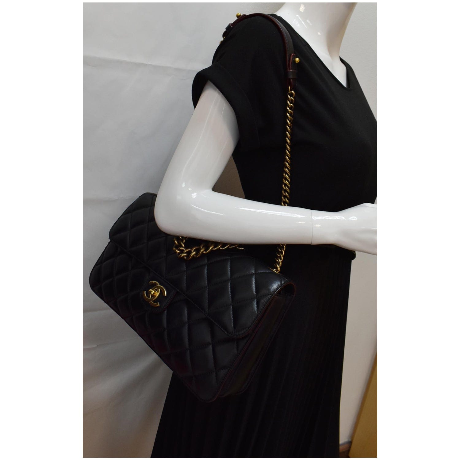 Chanel Perfect Edge Large Quilted Leather Shoulder Bag Black