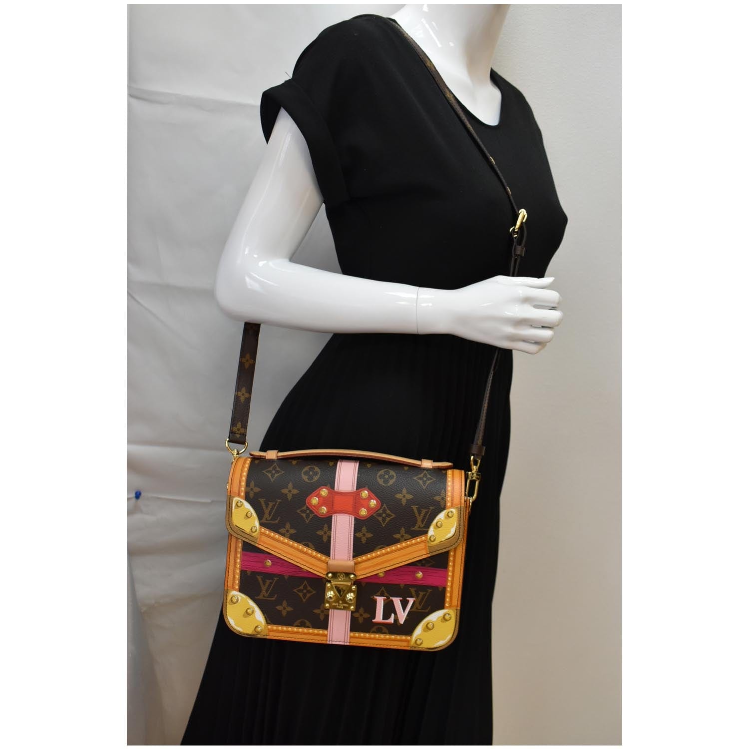 LOUIS VUITTON Summer Trunks Pochette Metis Monogram Crossbody Bag Brown