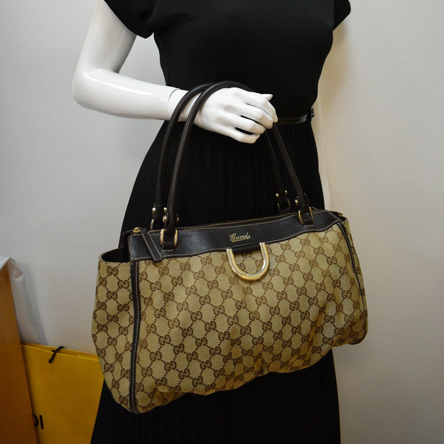 GUCCI D Ring Gucci Canvas Tote Bag Beige 189831