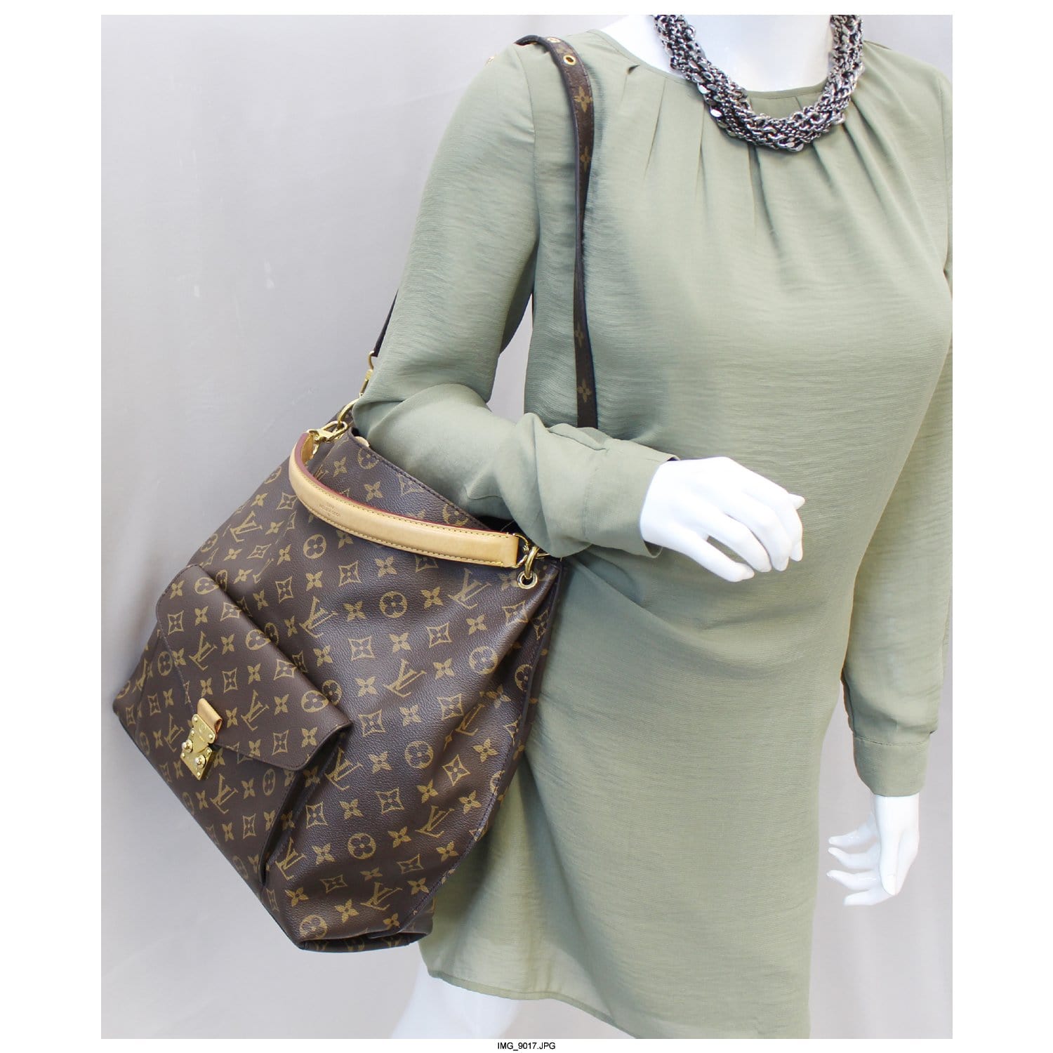LOUIS VUITTON Metis Hobo Monogram Canvas Shoulder Bag with Strap