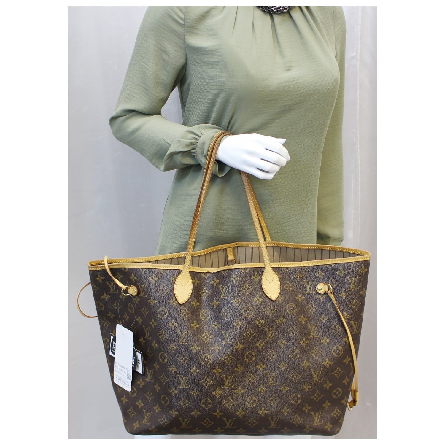 LOUIS VUITTON Neverfull GM Monogram Canvas Shoulder Bag