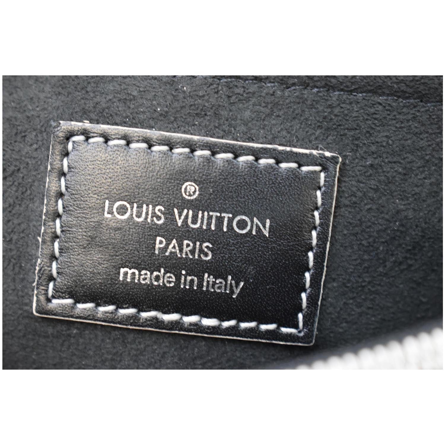 LOUIS VUITTON Chain It Monogram Canvas Shoulder Bag Black