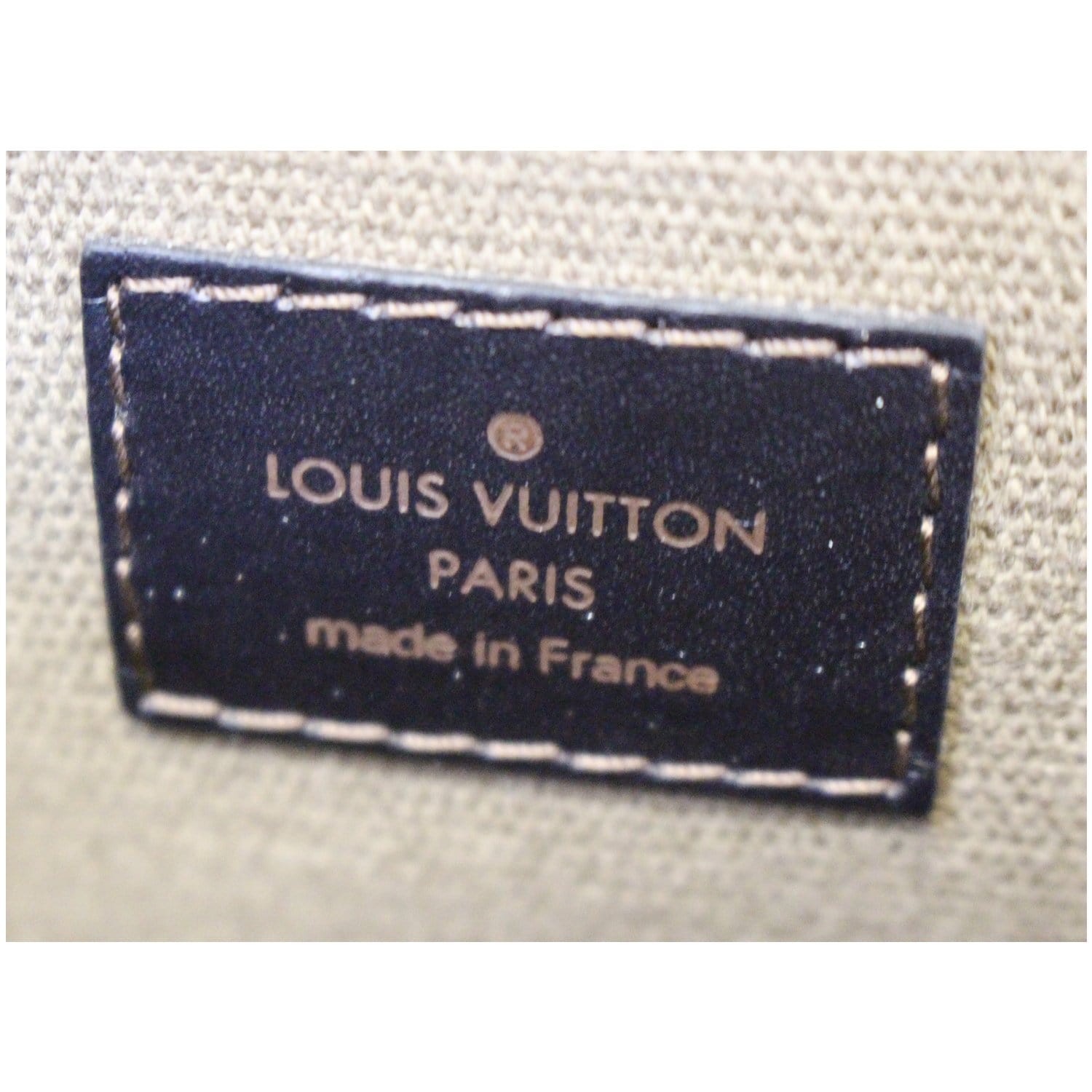 LOUIS VUITTON Brown Utah Leather Wichita Messenger Bag
