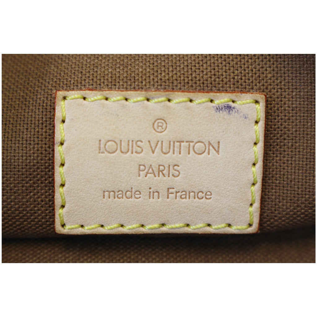LOUIS VUITTON Pochette Bosphore Monogram Canvas Crossbody Bag