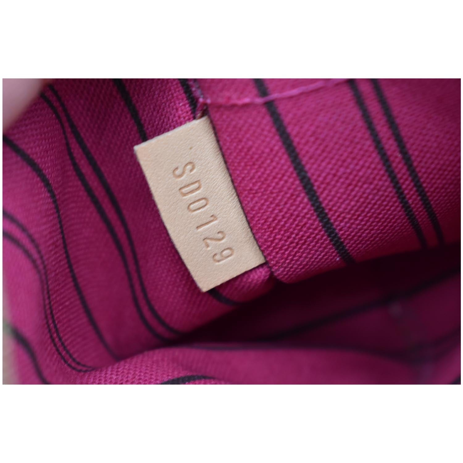 LOUIS VUITTON Neverfull MM Monogram Canvas Pochette Wristlet Pouch Brown