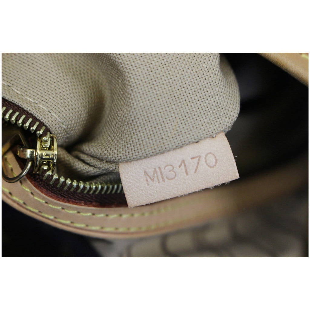 LOUIS VUITTON Delightful GM Monogram Canvas Shoulder Bag
