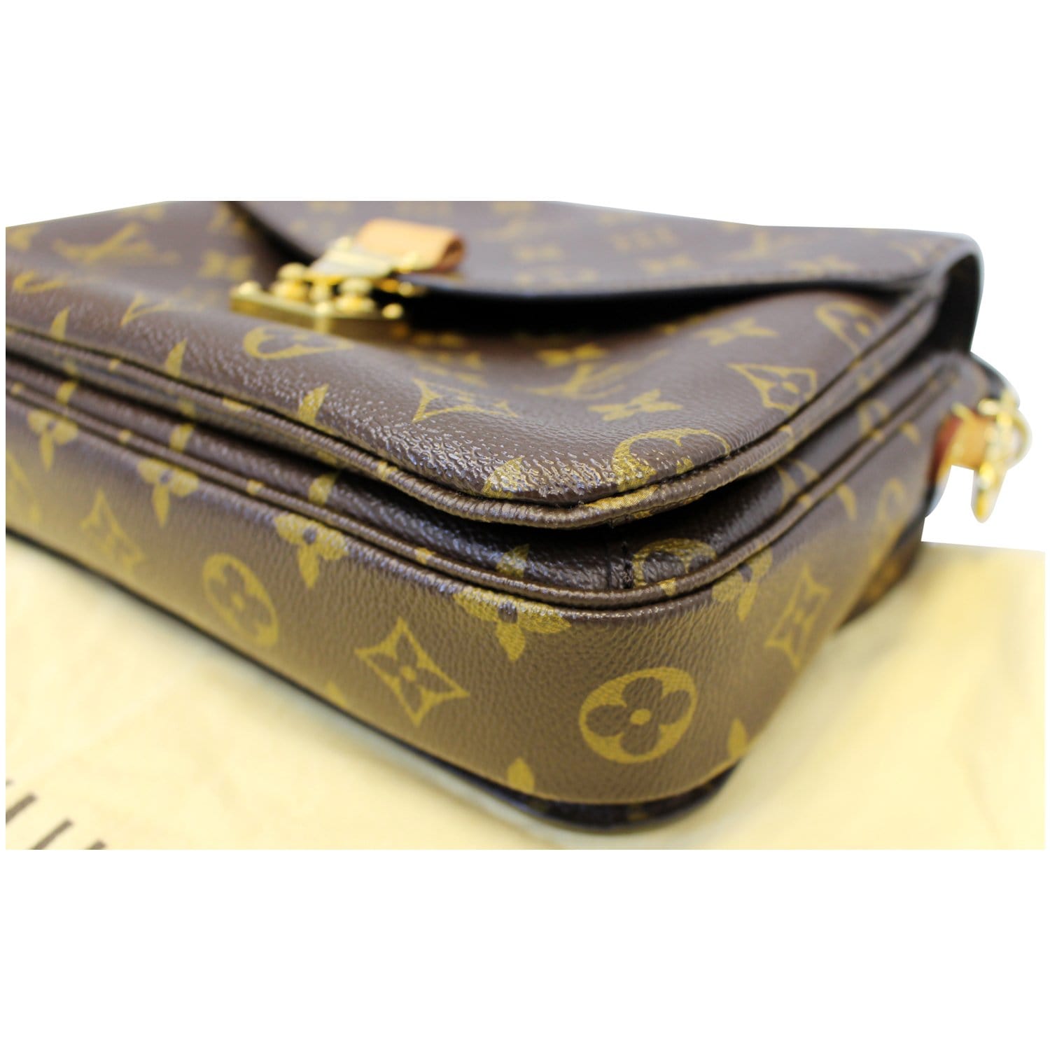 LOUIS VUITTON Metis Pochette Monogram Canvas Crossbody Bag