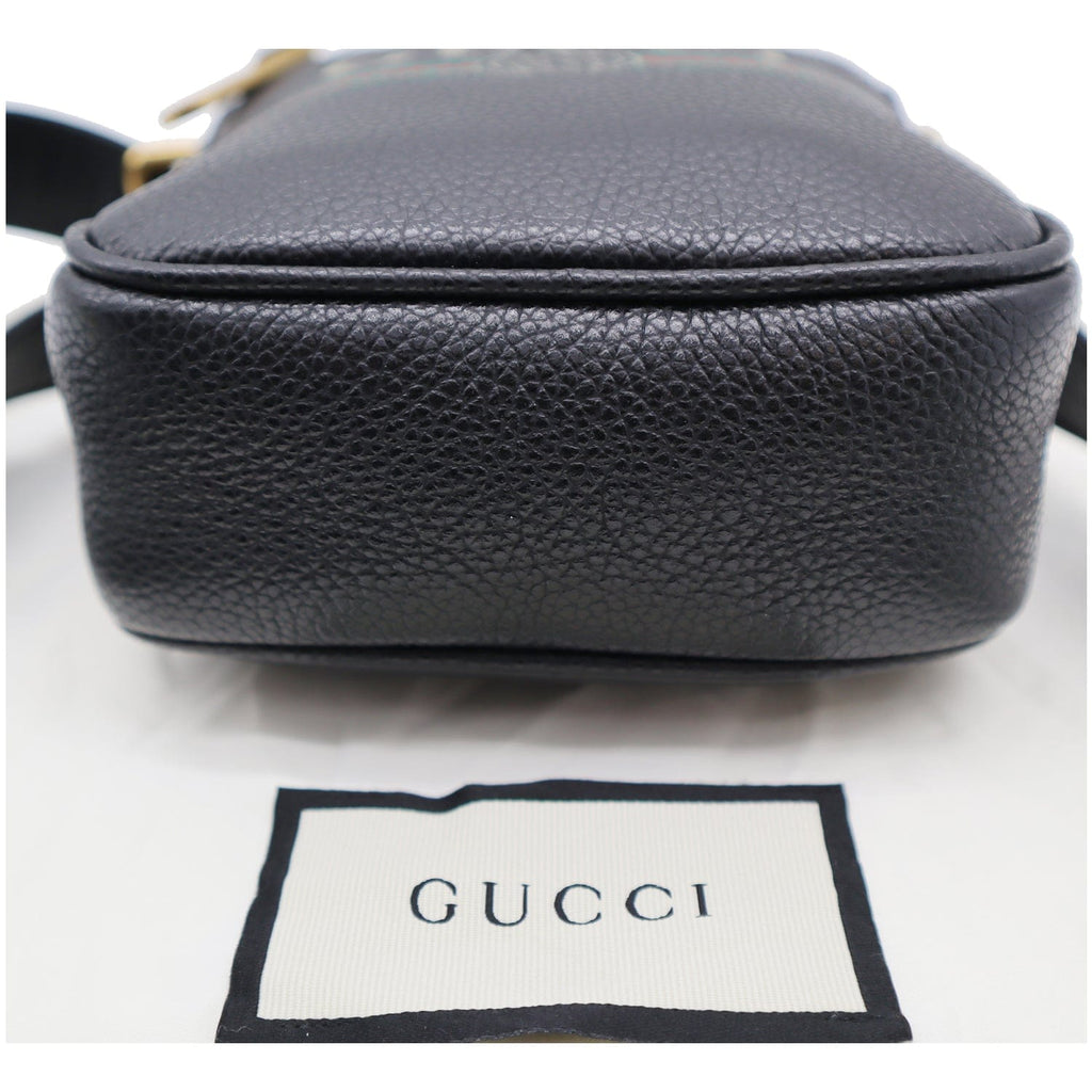 GUCCI Logo Grained  Leather Messenger Bag Black 574803