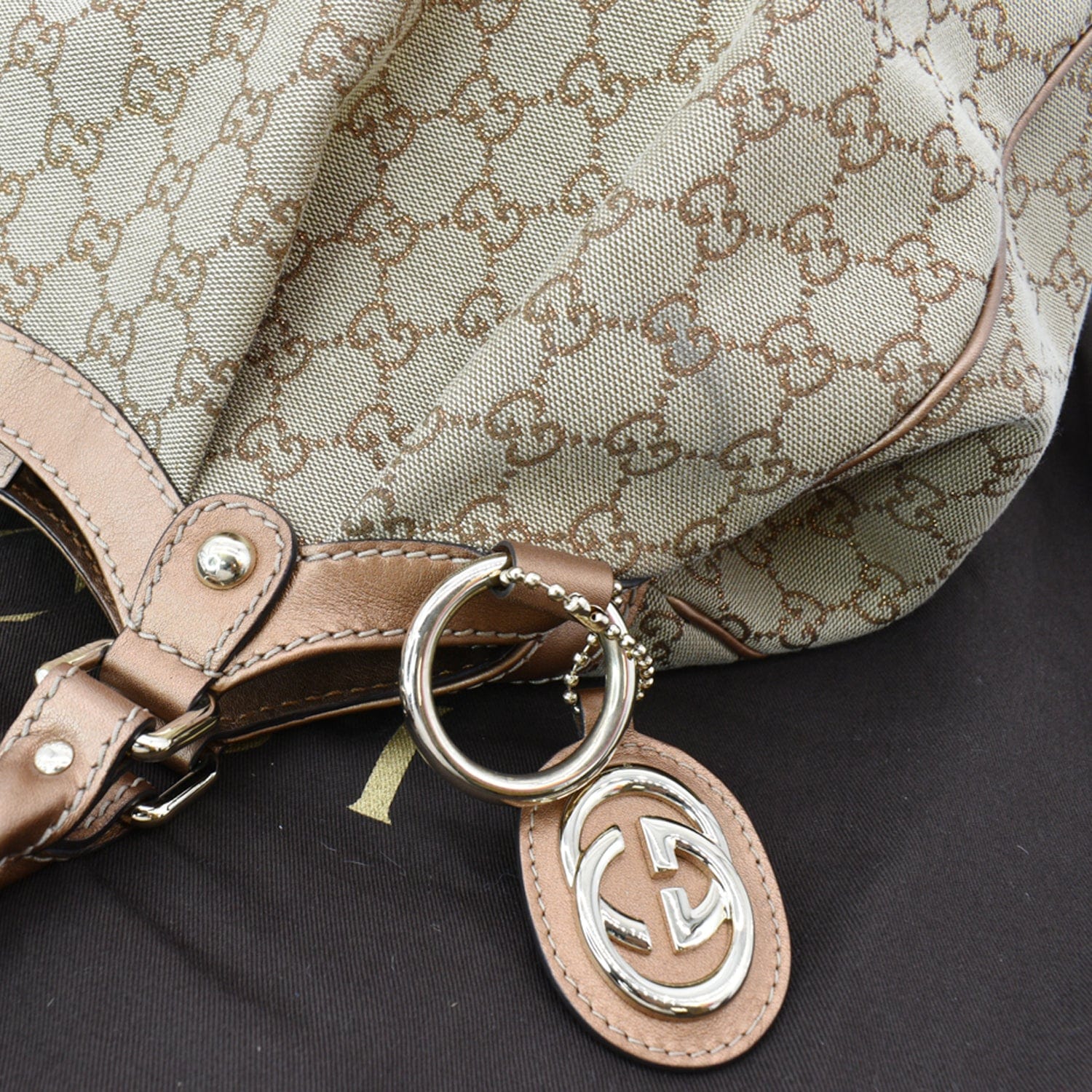 GUCCI Sukey Medium Gucci Canvas Tote Bag Beige 211944