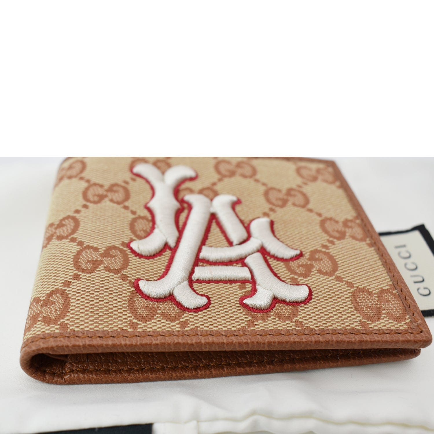 GUCCI Gucci LA Angels Patch Bi-fold Wallet Beige 547787