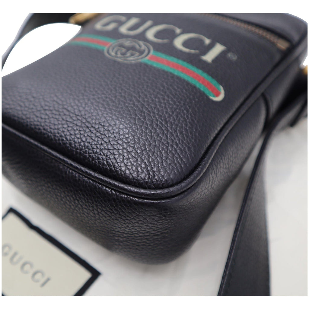 GUCCI Logo Grained  Leather Messenger Bag Black 574803