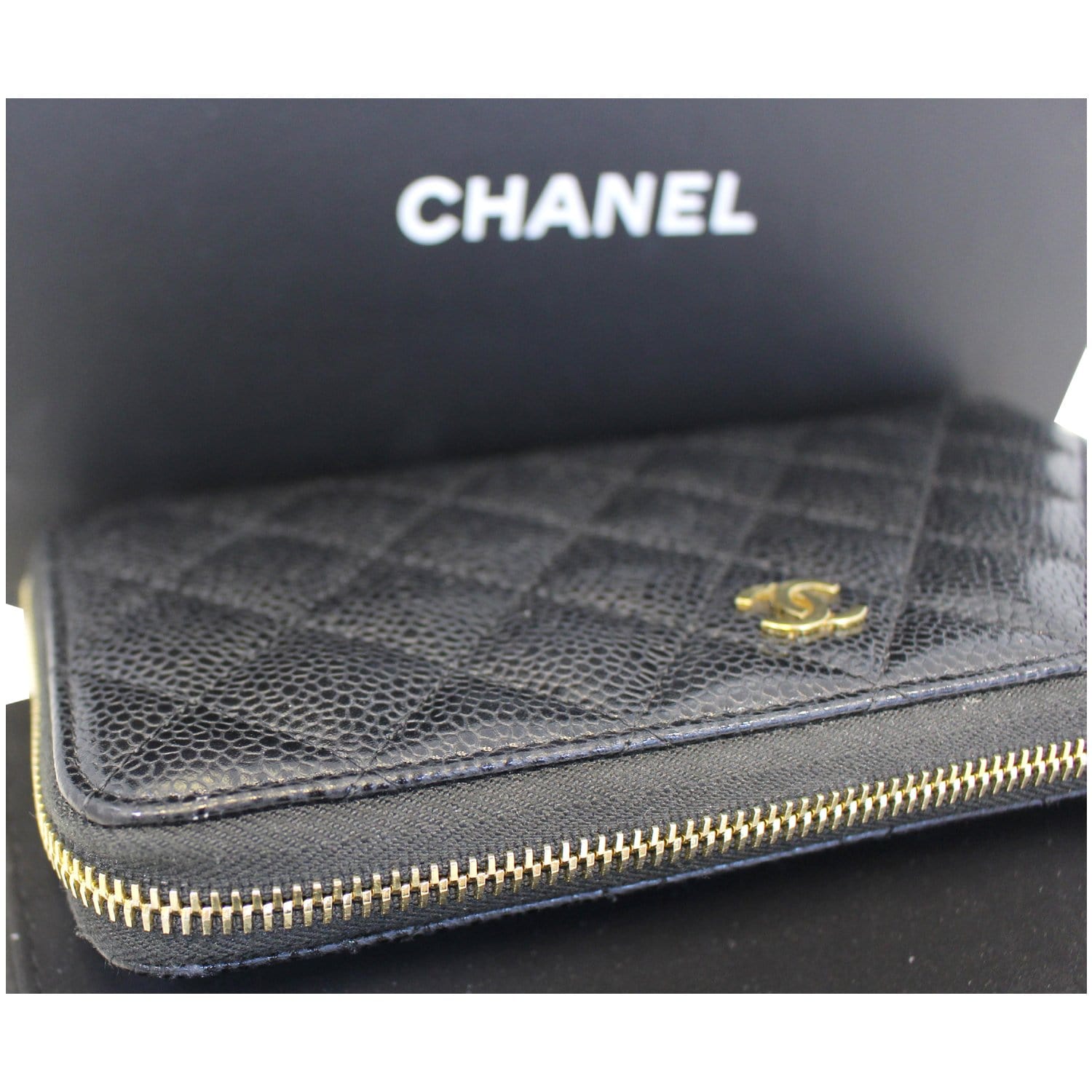 Chanel Black Caviar Leather Leather Zippy Wallet Black