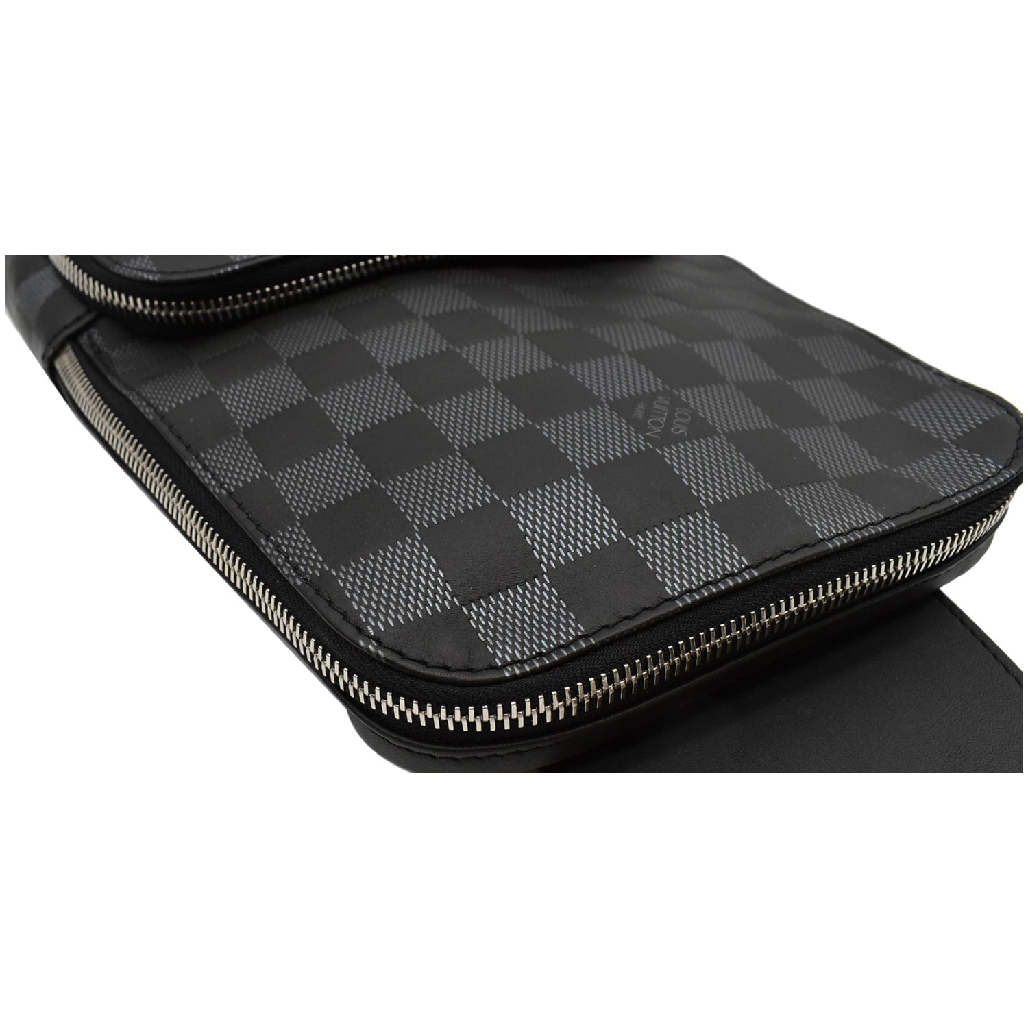 LOUIS VUITTON Avenue Sling Damier Graphite Crossbody Bag Black - 15% OFF