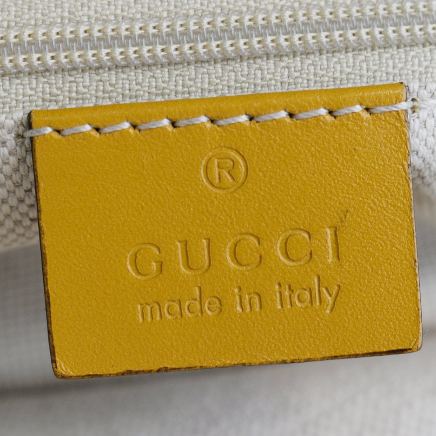 GUCCI Sukey Medium Gucci Canvas Tote Bag Beige 211944