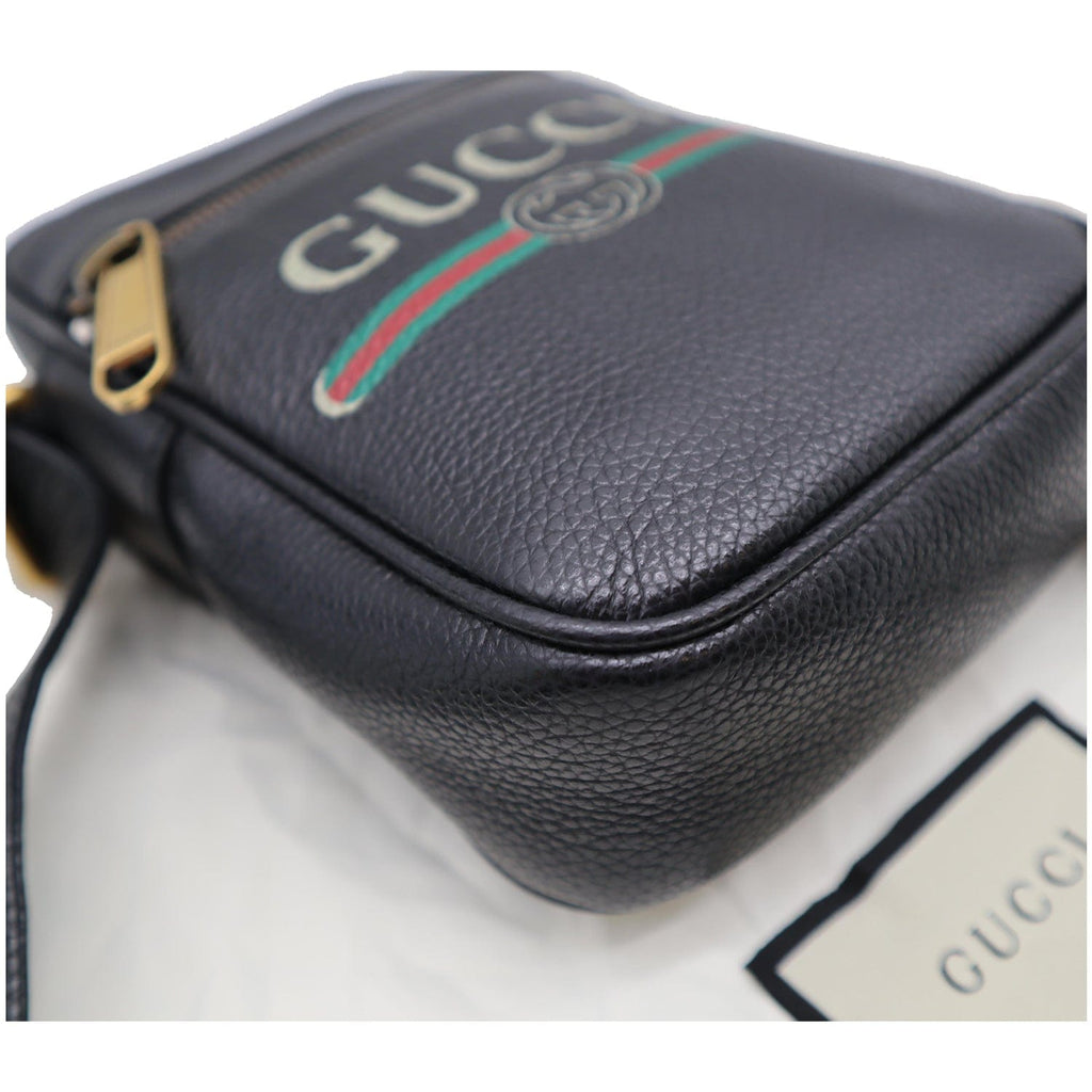 GUCCI Logo Grained  Leather Messenger Bag Black 574803