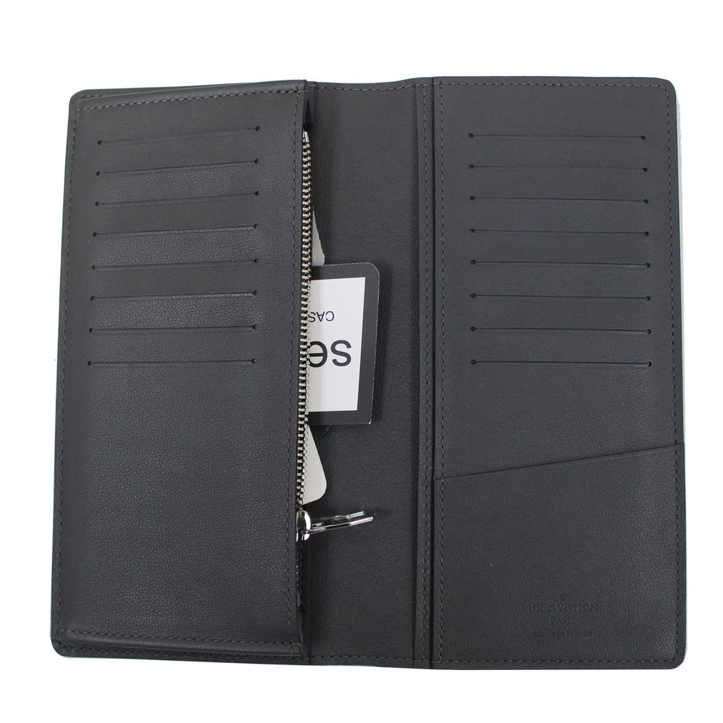 LOUIS VUITTON Brazza Taiga Leather Wallet Grey