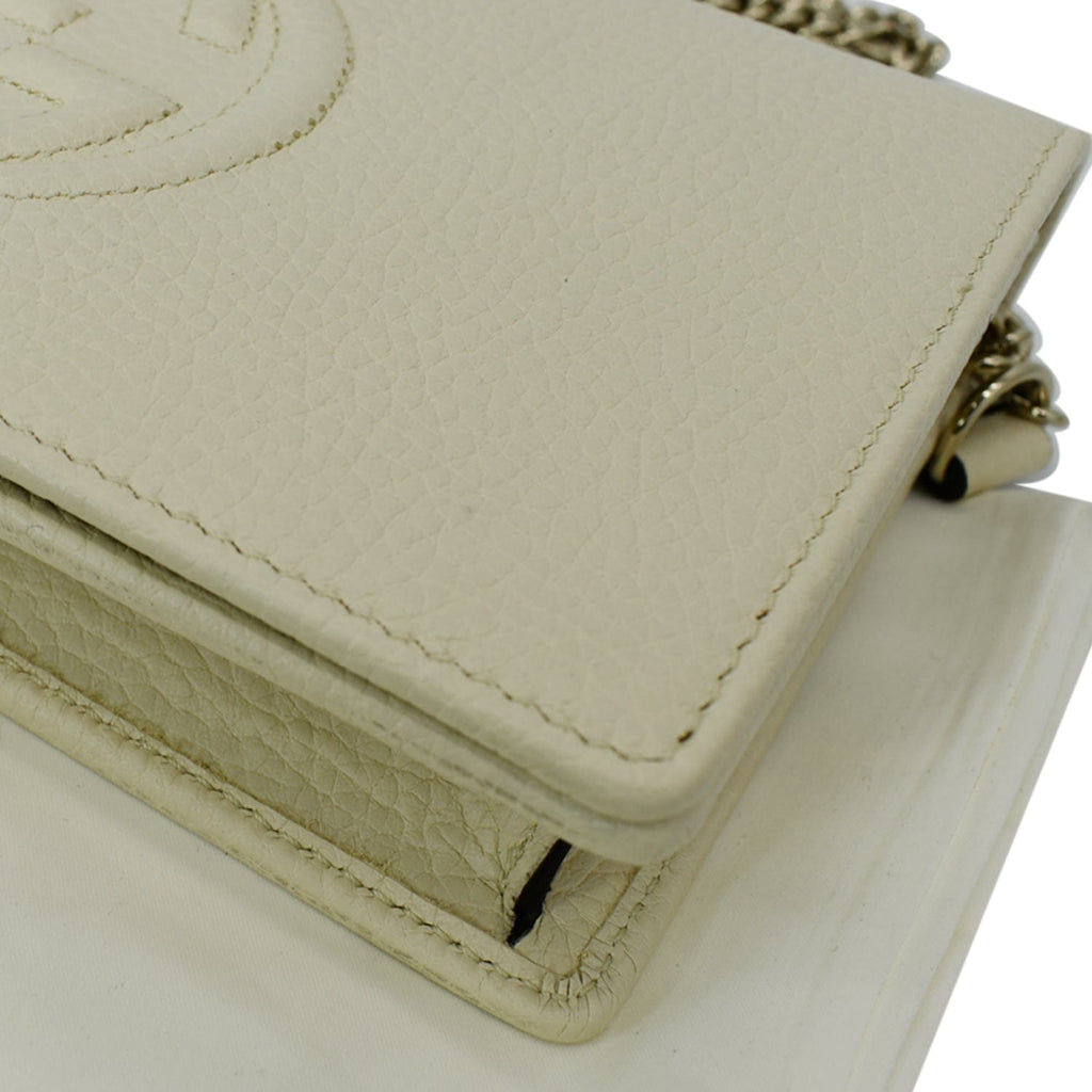 GUCCI Mini Soho Pebbled Leather Wallet On Chain Crossbody Bag Cream 598211