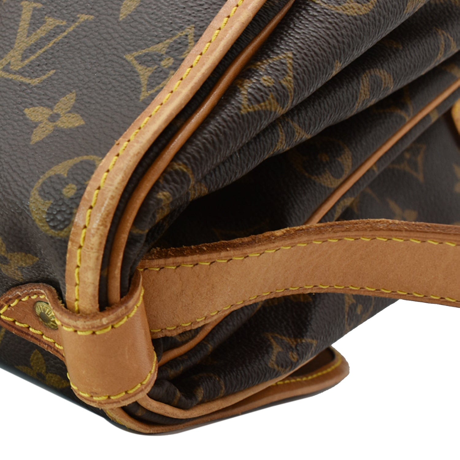 LOUIS VUITTON Saumur 43 XL Large Monogram Canvas Shoulder Bag Brown