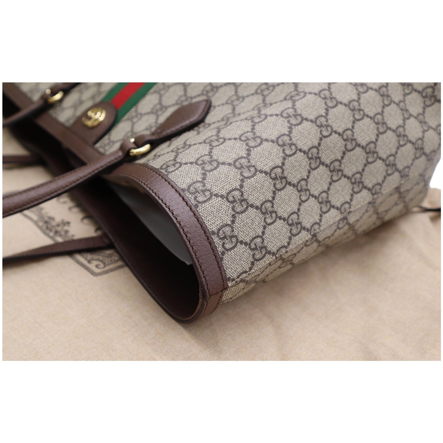 GUCCI Ophidia Medium Gucci Supreme Canvas Tote Bag Beige 631685