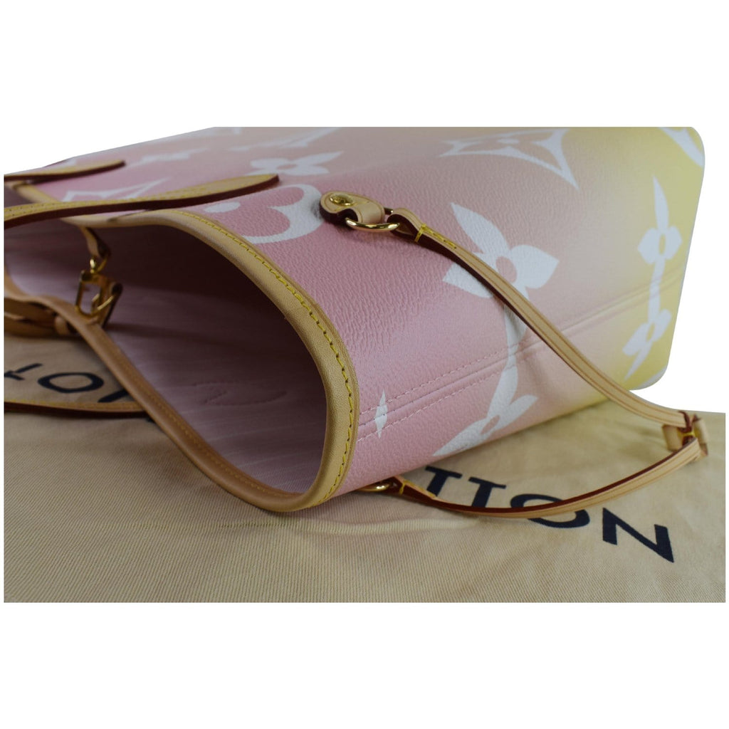 LOUIS VUITTON Neverfull MM Pool Monogram Giant Tote Shoulder Bag Light Pink - Hot Deals
