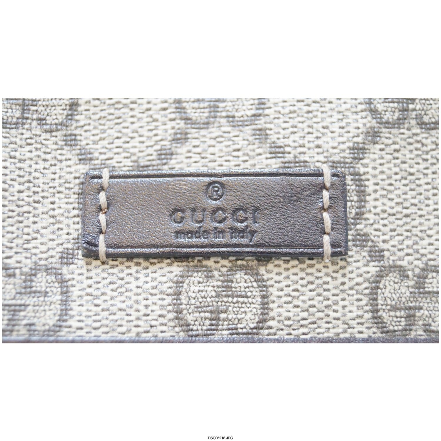 GUCCI Men's Beige/Ebony Gucci  Plus Coated Canvas Messenger Crossbody Bag 211107