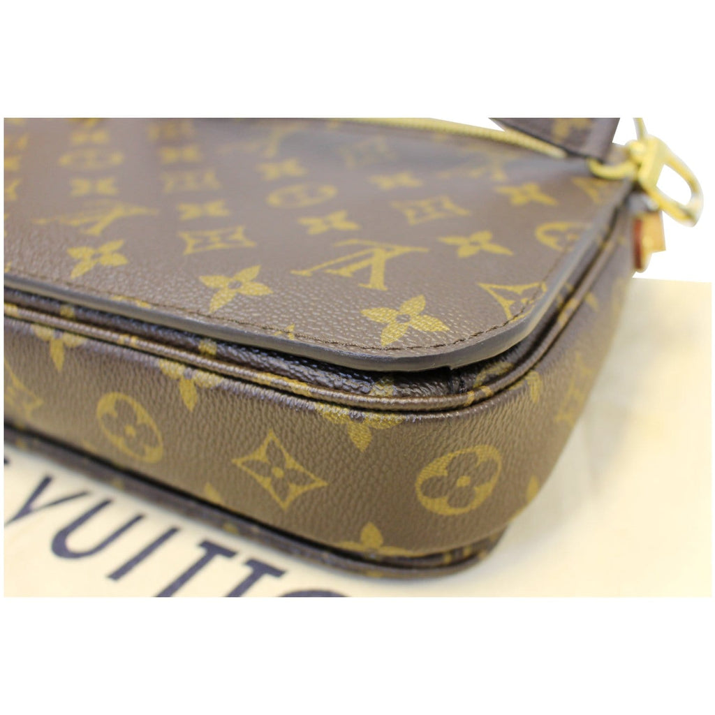 LOUIS VUITTON Metis Pochette Monogram Canvas Crossbody Bag
