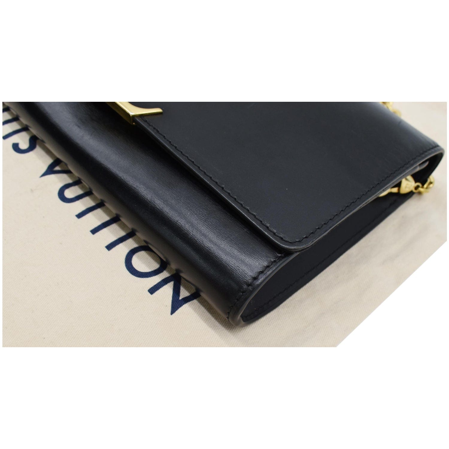 LOUIS VUITTON Chain Louise GM  Leather Shoulder Bag Black