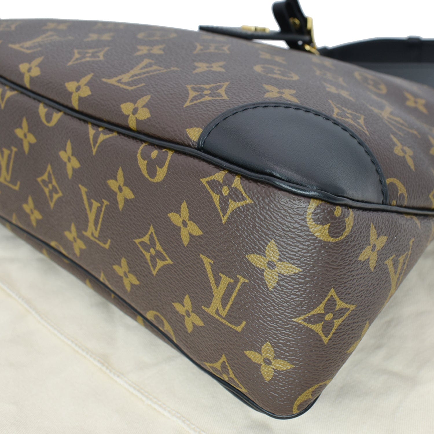 LOUIS VUITTON Odeon NM MM Monogram Canvas Shoulder Bag Brown