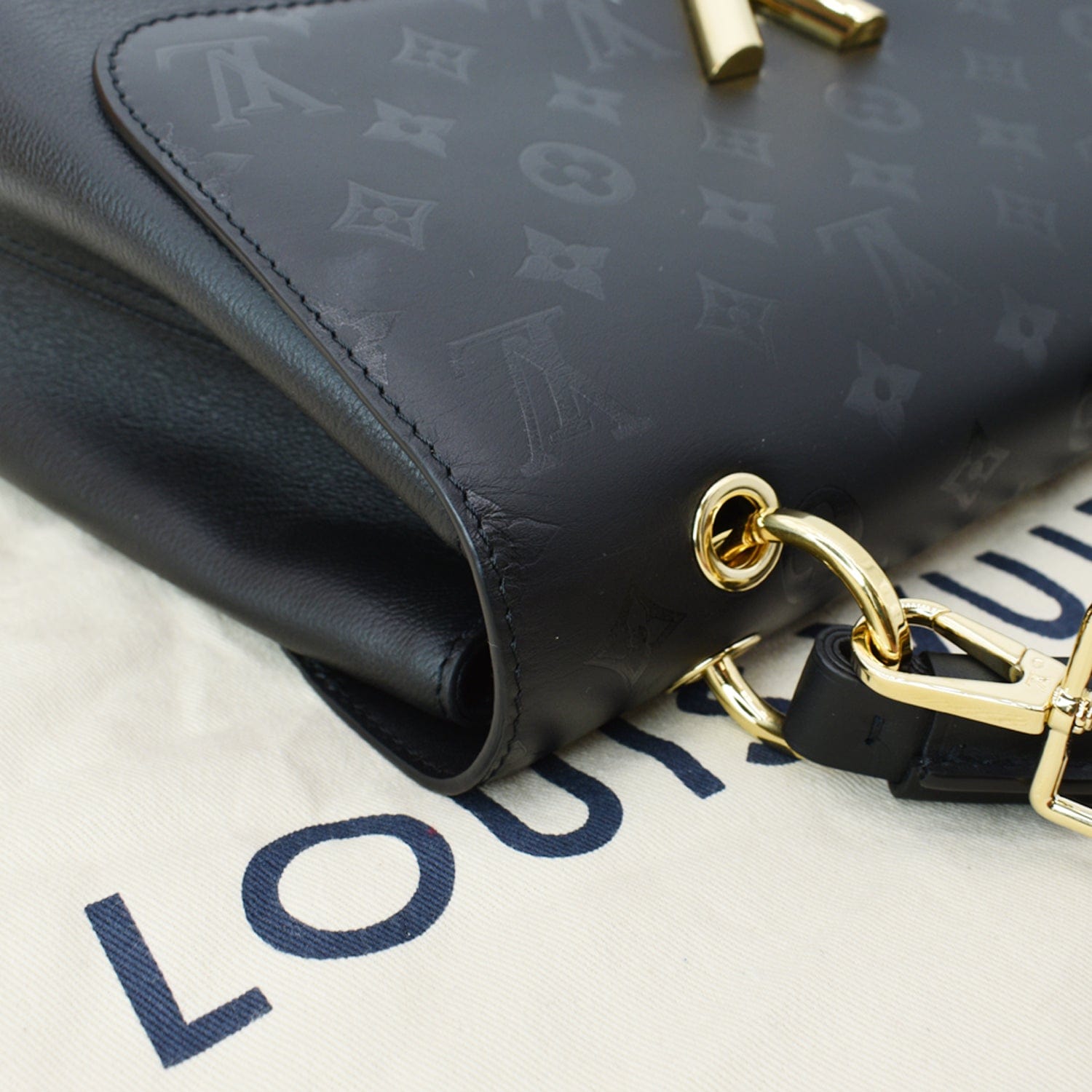 LOUIS VUITTON Very One Handle  Monogram Shoulder Bag Black