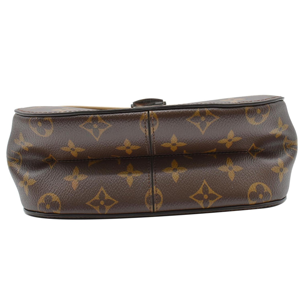 LOUIS VUITTON Chain It Monogram Canvas Shoulder Bag Black