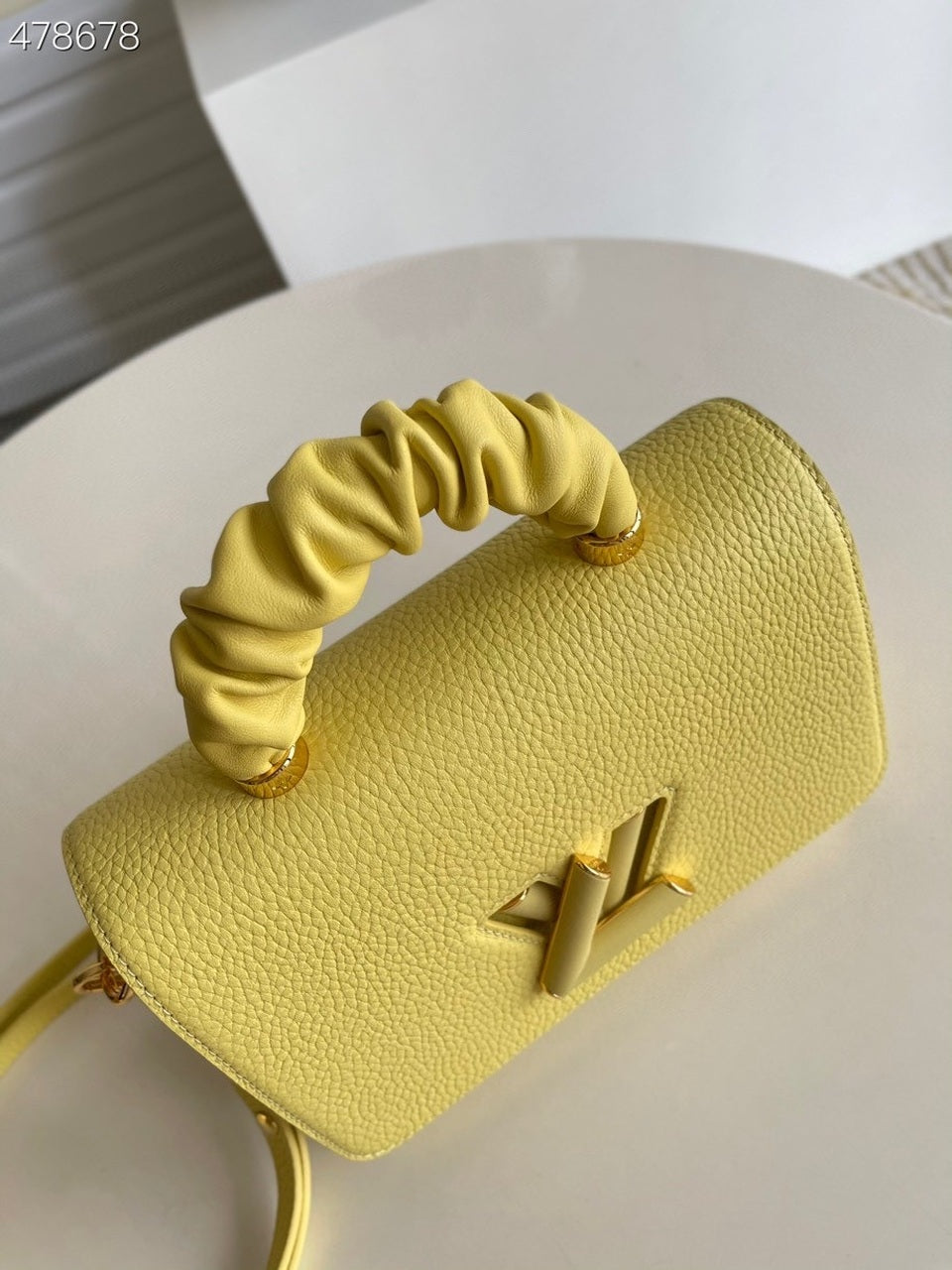 Louis Vuitton Twist MM Ginger Yellow For Women, WomenÃƒÂ¢Ã¢â€šÂ¬Ã¢â€žÂ¢s Handbags, Shoulder And Crossbody Bags 9.1in/23cm Louis Vuitton