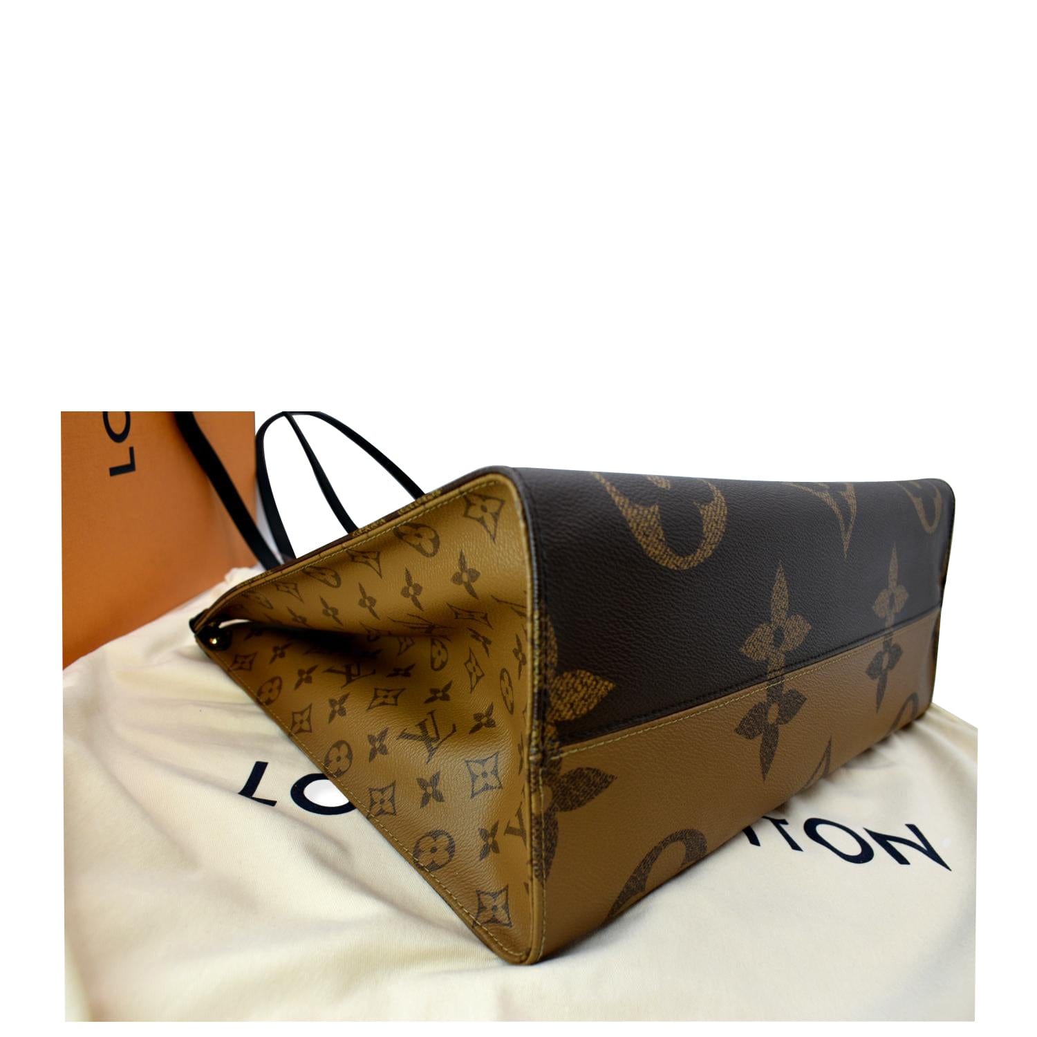 LOUIS VUITTON Onthego GM Giant Monogram Canvas Tote Shoulder Bag Brown
