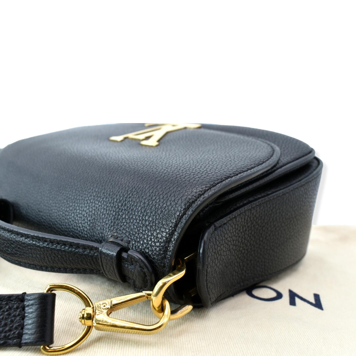 LOUIS VUITTON Vivienne NM Grained  Leather Shoulder Bag Black- sold