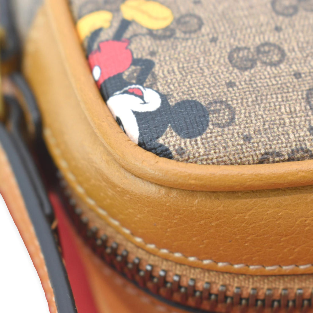 GUCCI x Disney Mickey Mo Gucci Supreme Coated Canvas Crossbody Bag Brown 602536