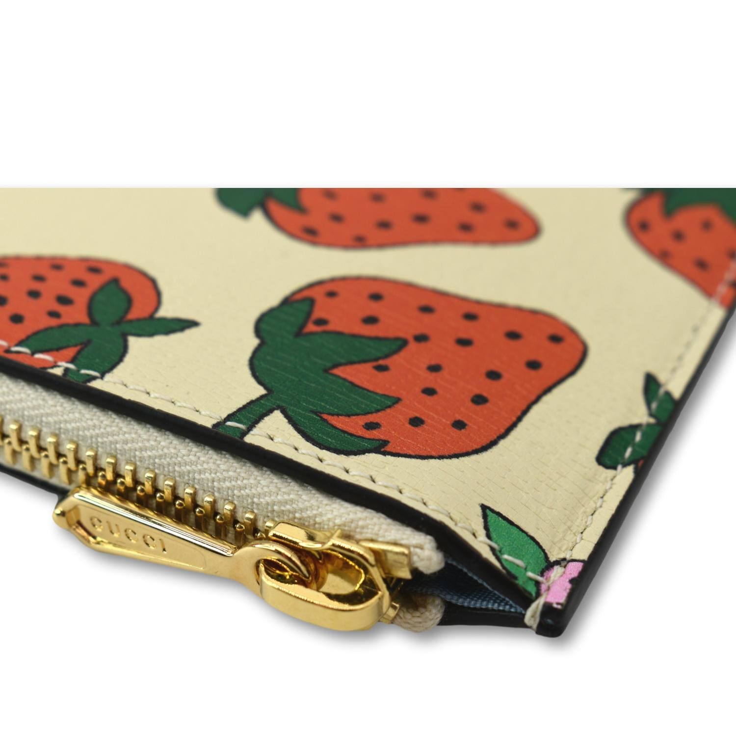 GUCCI Zumi Strawberry Printed Leather Pouch Multicolor 570728