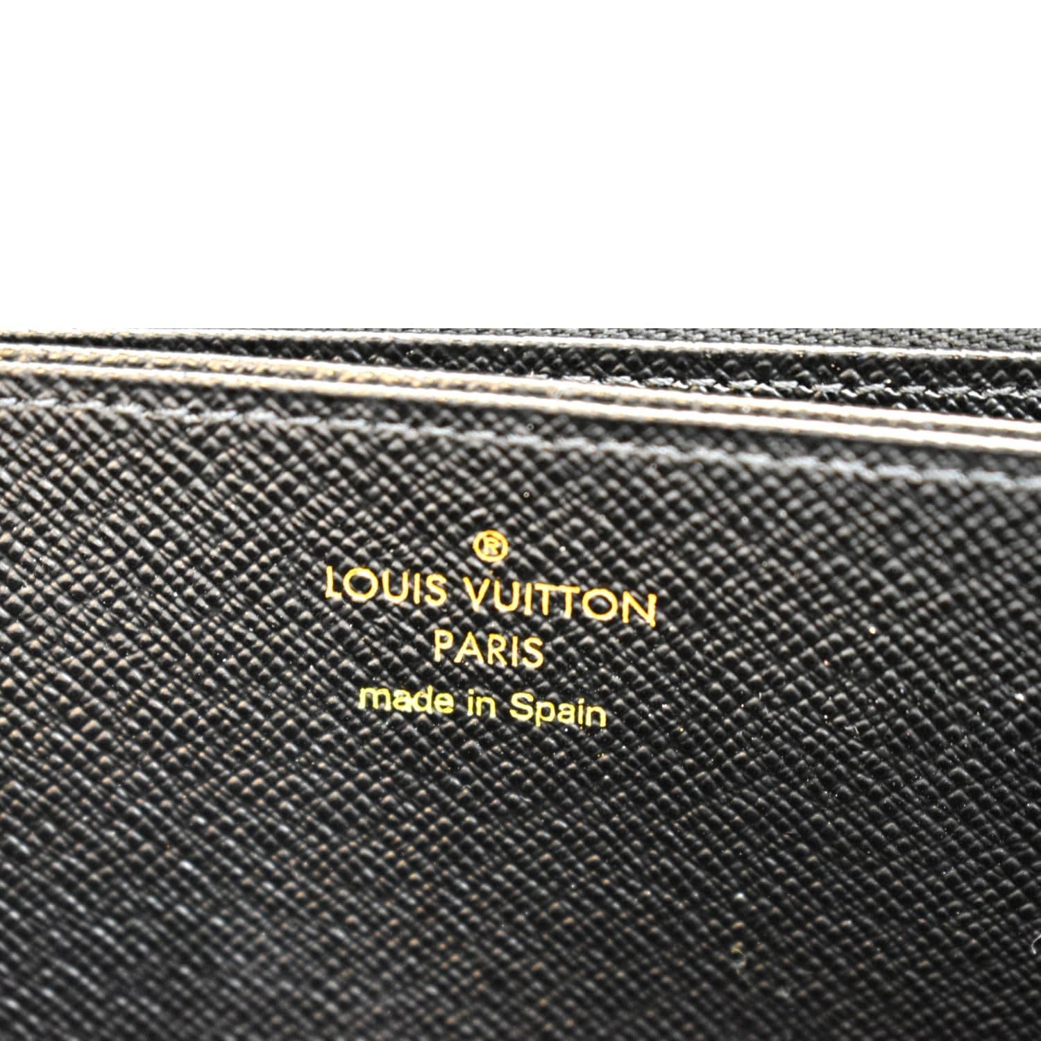 LOUIS VUITTON Race Print Limited Edition Epi Leather Zippy Wallet Multicolor