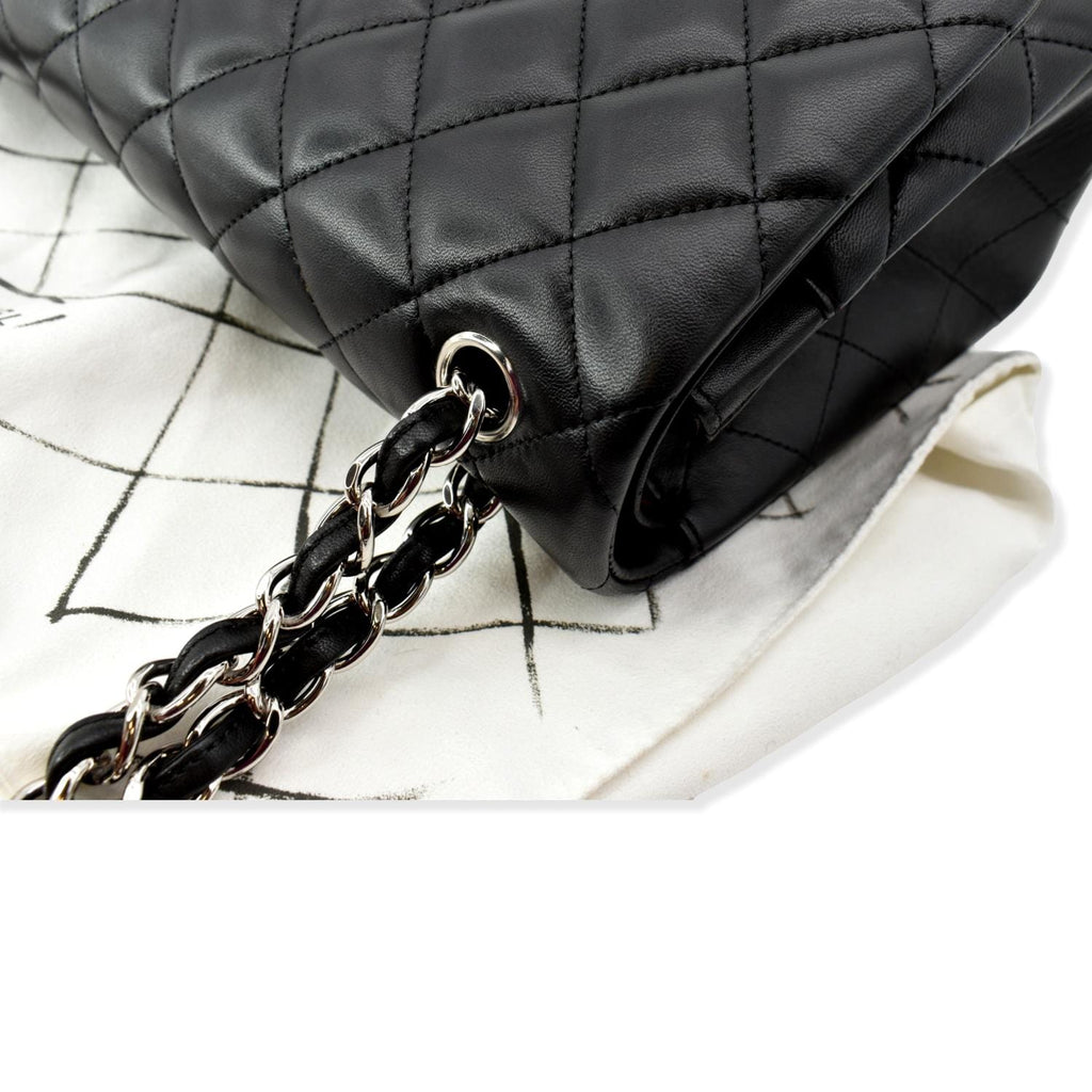 Chanel Classic Jumbo Double Flap  Leather Shoulder Bag Black