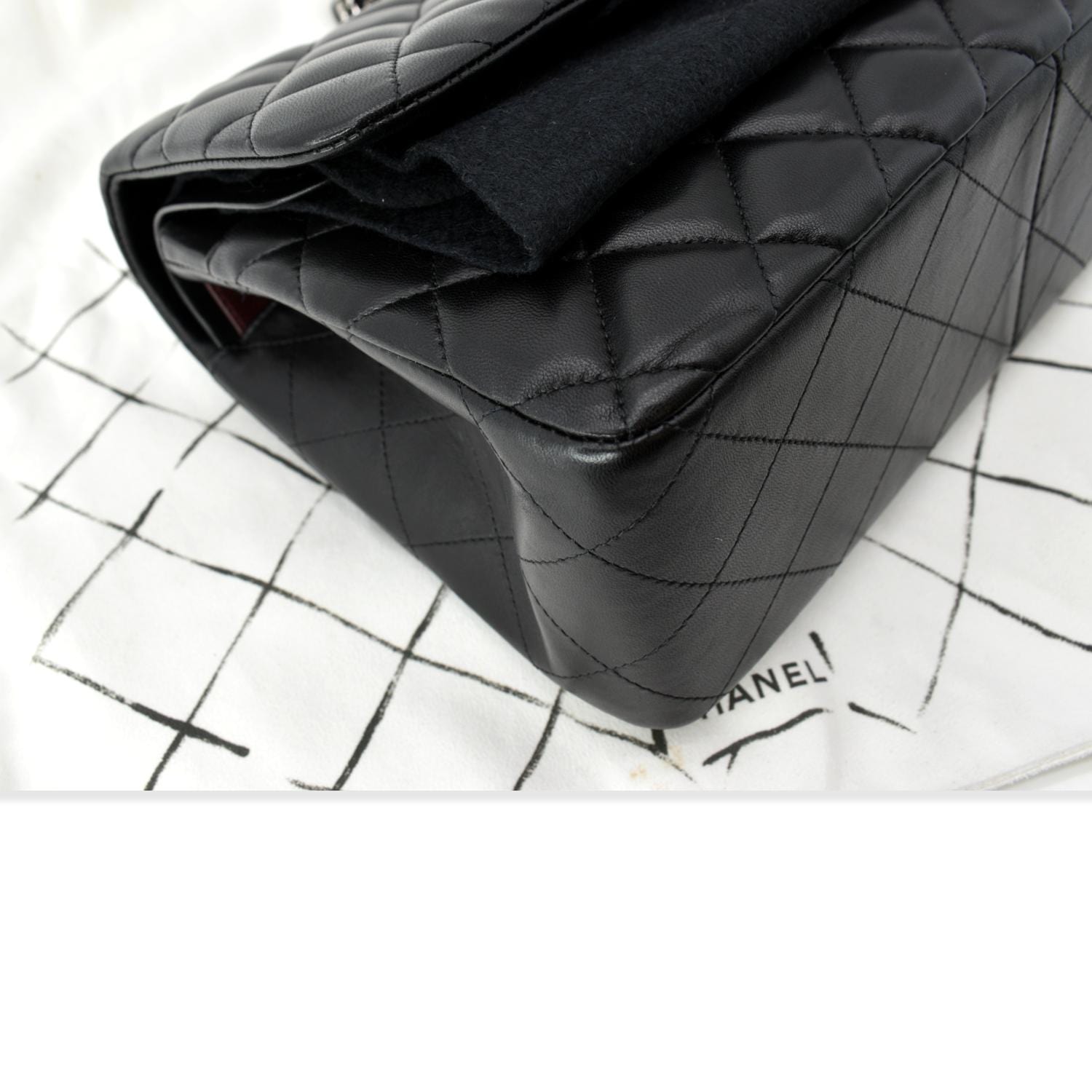 Chanel Classic Jumbo Double Flap  Leather Shoulder Bag Black