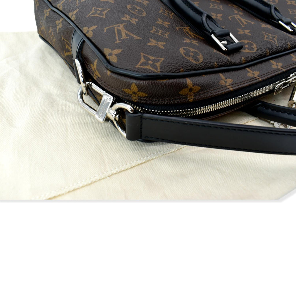 LOUIS VUITTON Porte Documents Voyage PM Monogram Canvas Briefcase Bag Brown