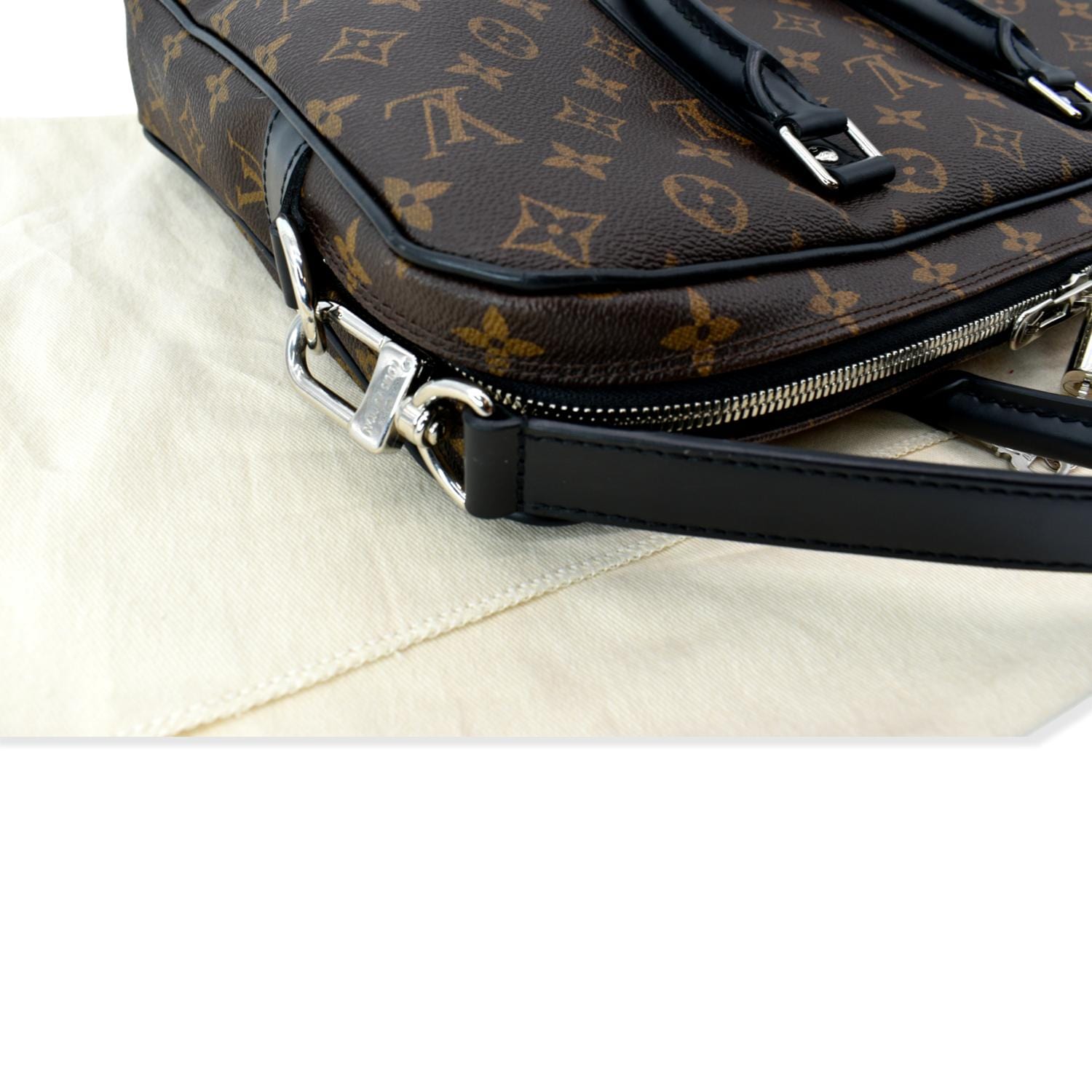LOUIS VUITTON Porte Documents Voyage PM Monogram Canvas Briefcase Bag Brown