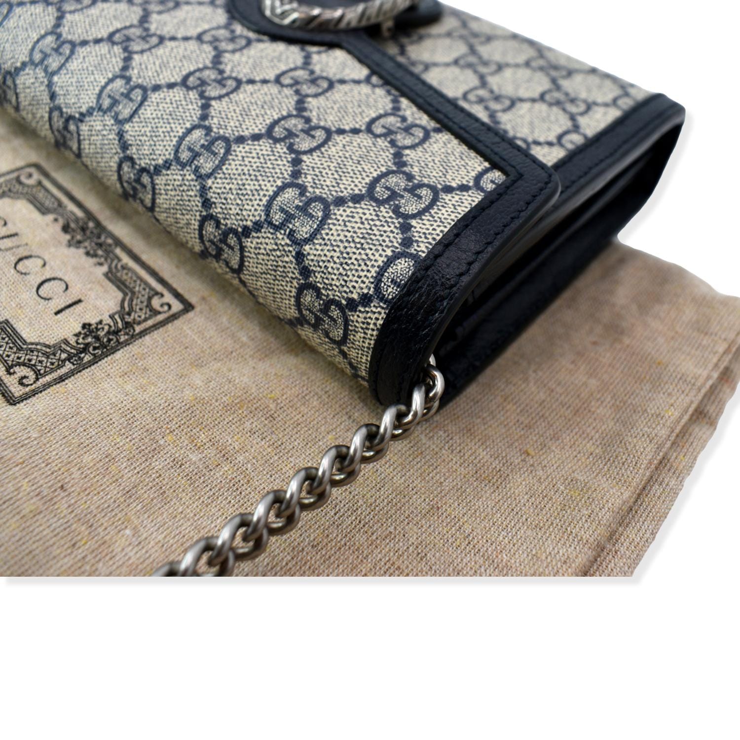 GUCCI Dionysus Gucci Supreme Crossbody Chain Wallet Beige 401231