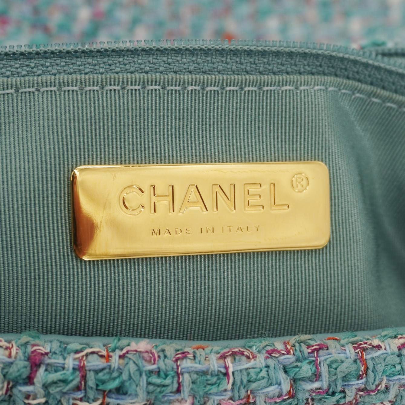 Chanel 19 Flap Medium Quilted Tweed Shoulder Bag Blue
