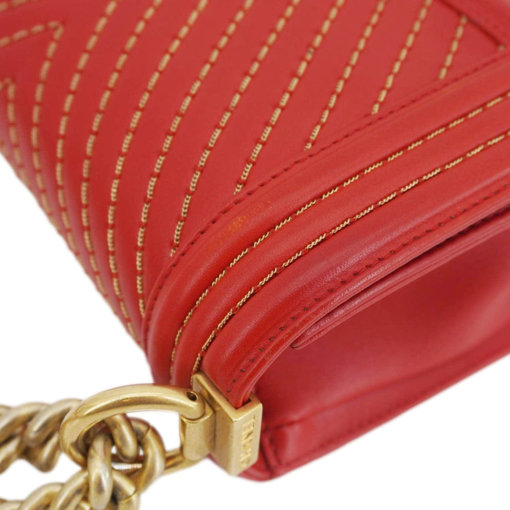 Chanel Boy Flap Small Chevron Leather Shoulder Bag Red