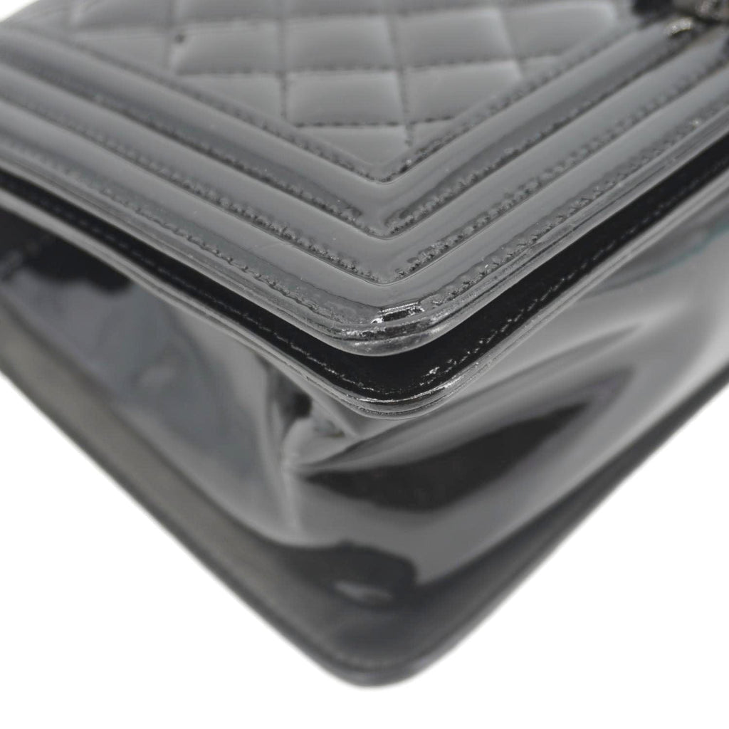 Chanel Boy Flap Medium Plexiglass Patent Leather Crossbody Bag Black 20481641
